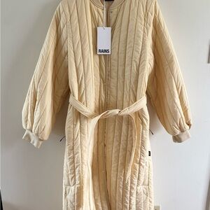 RAINS Cream Quilted Long Belted Puffer Coat